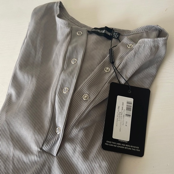 Pretty Little Thing Bodysuit - Picture 4 of 5